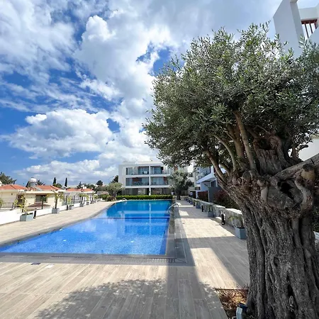 Olive Hill 14 Cozy 2-bed Garden By Holidaykeys