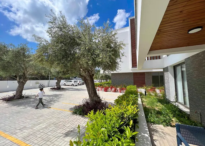 Olive Hill 14 Cozy 2-bed Garden By Holidaykeys *