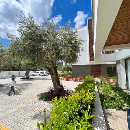 Olive Hill 14 Cozy 2-bed Garden By Holidaykeys *